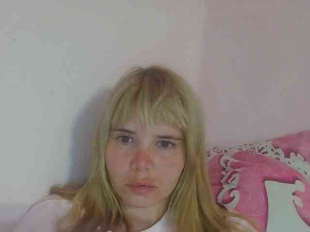 ElenaPleasure webcam
