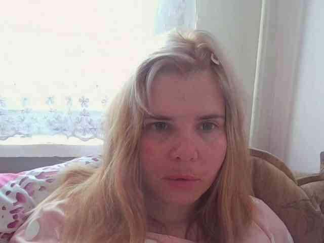 ElenaPleasure webcam