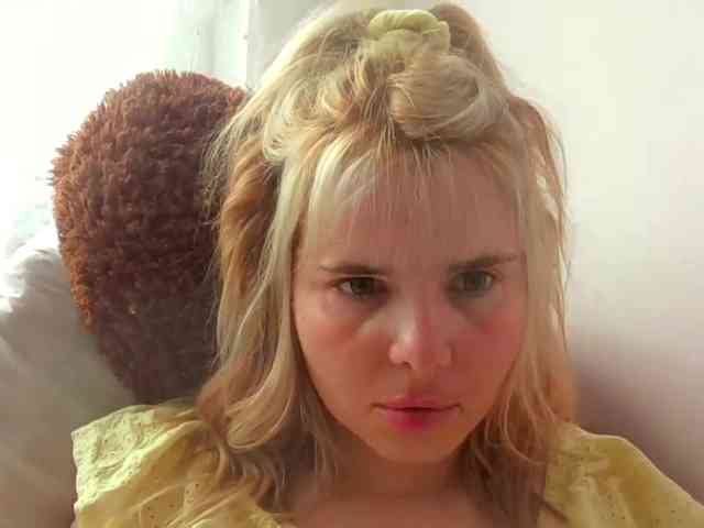 ElenaPleasure webcam