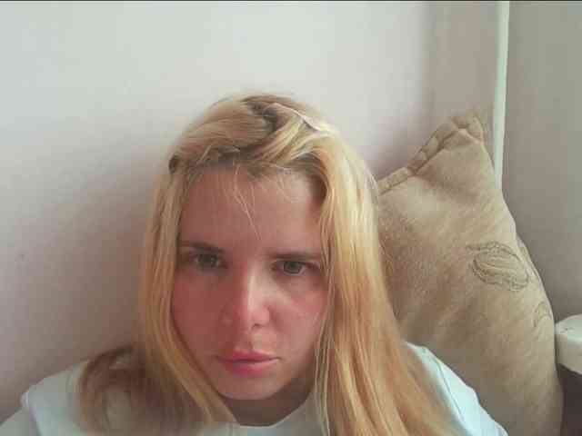 ElenaPleasure webcam