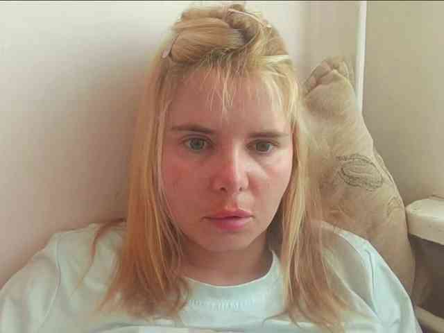 ElenaPleasure webcam