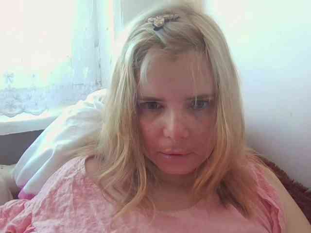 ElenaPleasure webcam