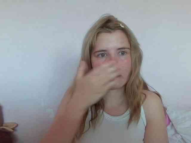 ElenaPleasure webcam