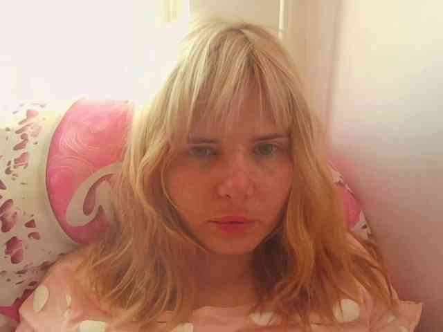 ElenaPleasure webcam