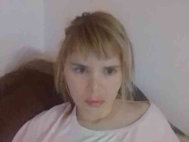 ElenaPleasure webcam