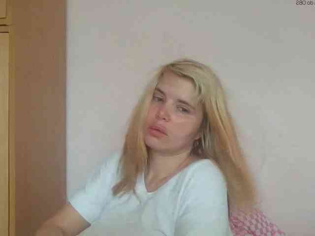 ElenaPleasure webcam