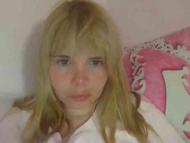 ElenaPleasure webcam