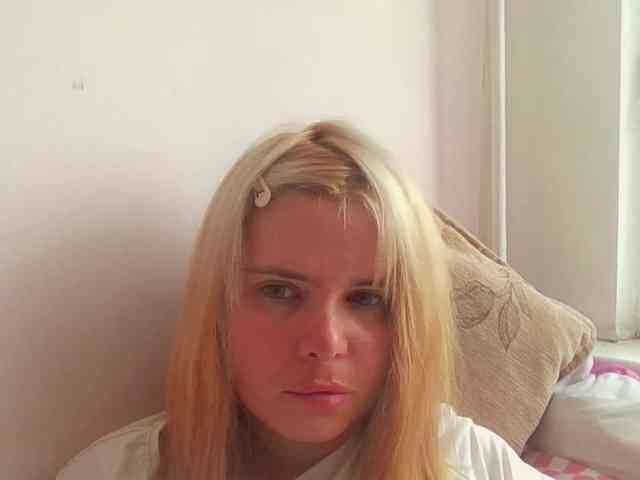 ElenaPleasure webcam