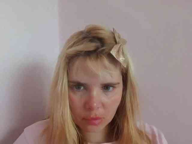 ElenaPleasure webcam