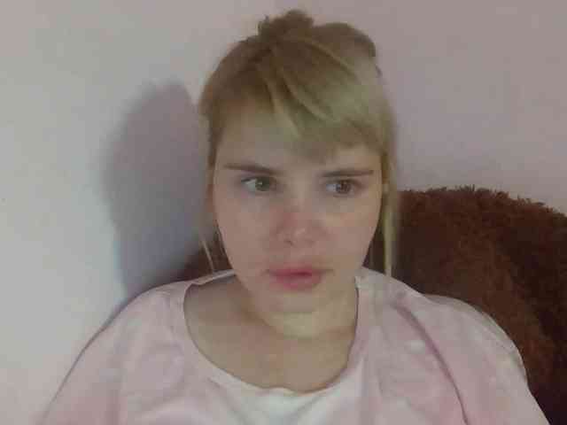 Model: ElenaPleasure