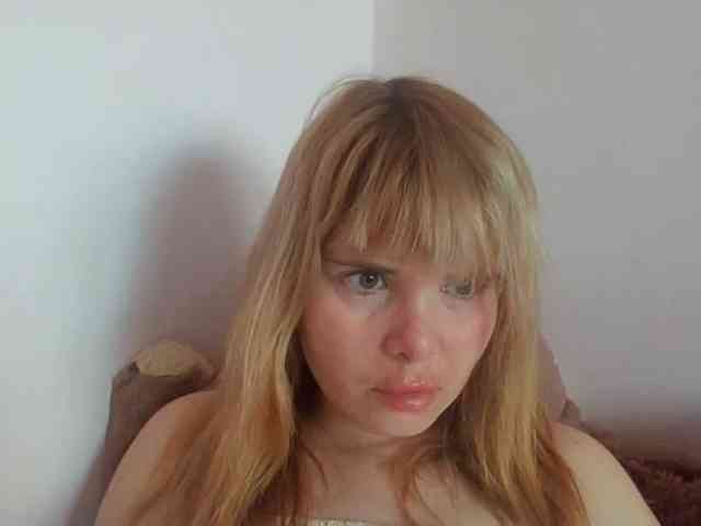 ElenaPleasure webcam