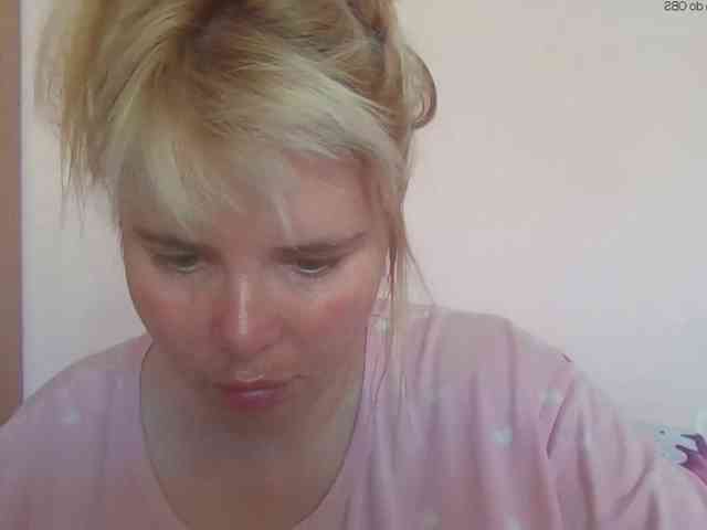 ElenaPleasure webcam