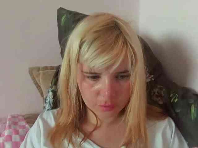 ElenaPleasure webcam
