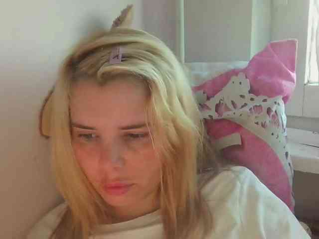 ElenaPleasure webcam