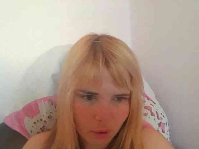 ElenaPleasure webcam
