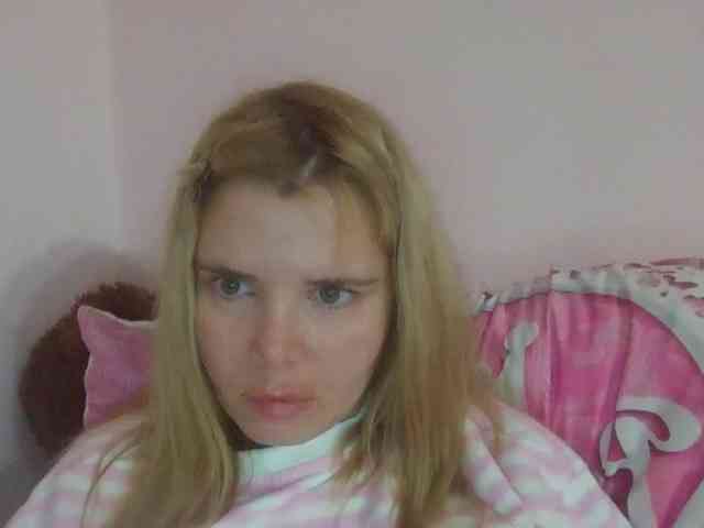 ElenaPleasure webcam