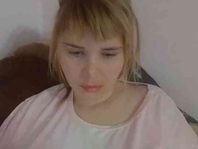 Model: ElenaPleasure