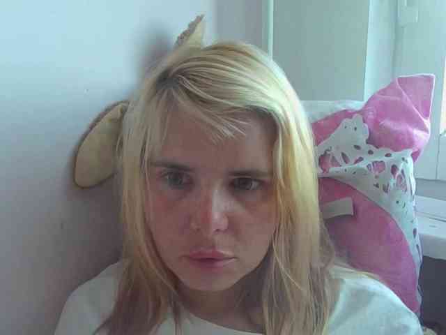 ElenaPleasure webcam