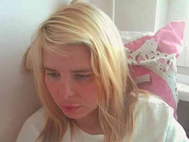 ElenaPleasure webcam