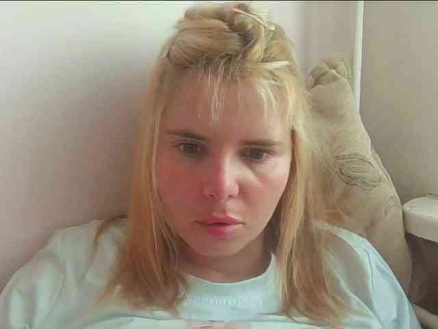 ElenaPleasure webcam