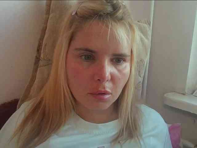 ElenaPleasure webcam