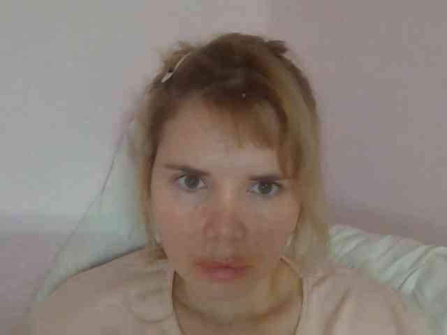 ElenaPleasure webcam