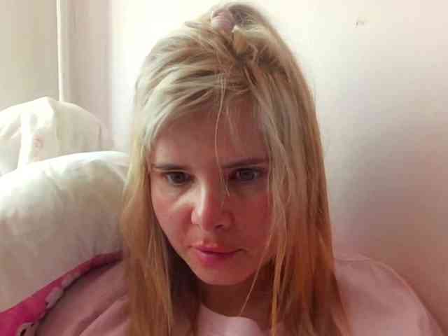 ElenaPleasure webcam