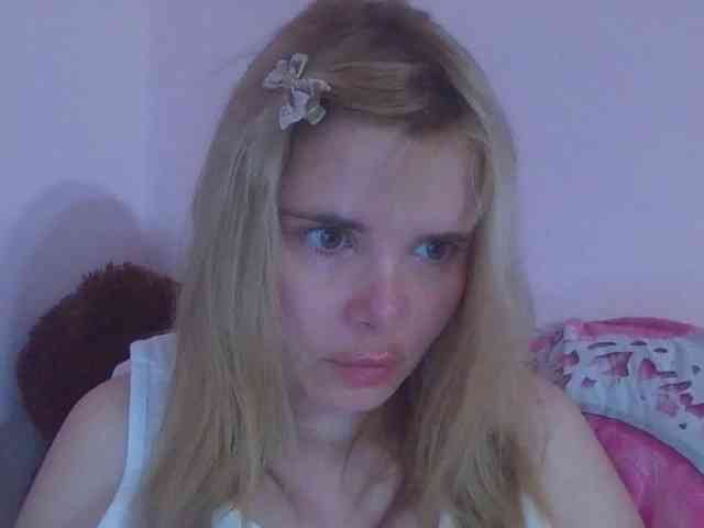 ElenaPleasure webcam