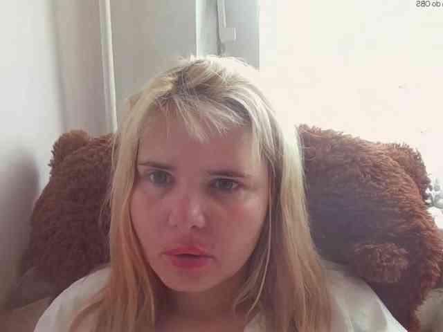 ElenaPleasure webcam