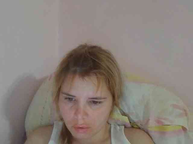 ElenaPleasure webcam