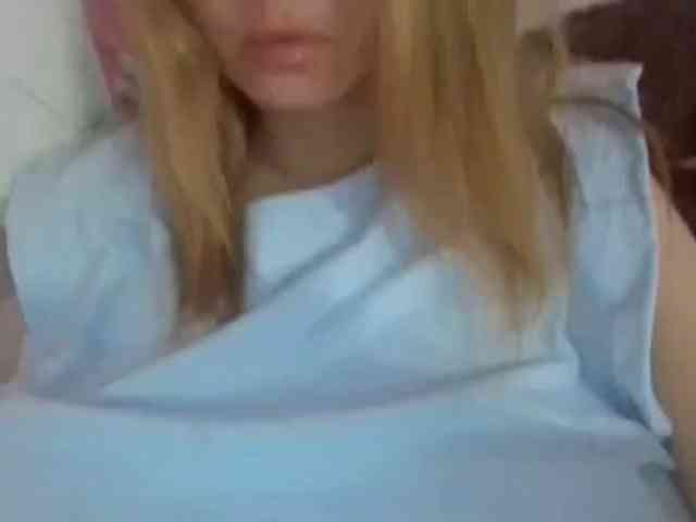 ElenaPleasure webcam