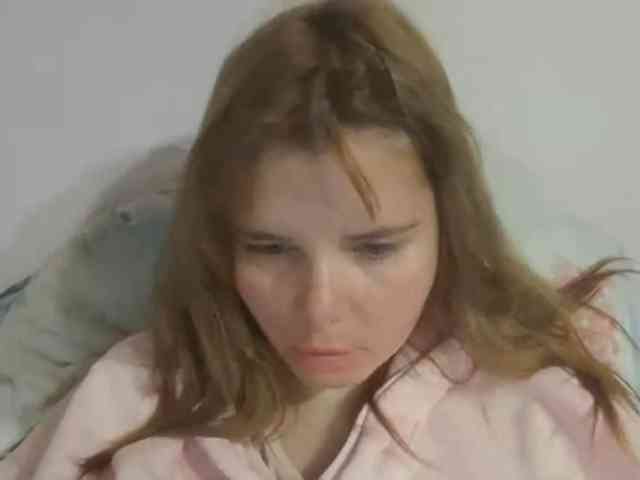 Model: ElenaPleasure