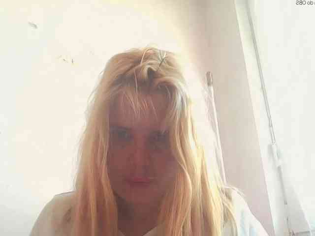 ElenaPleasure webcam