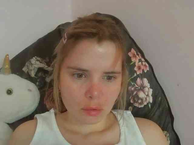 ElenaPleasure webcam