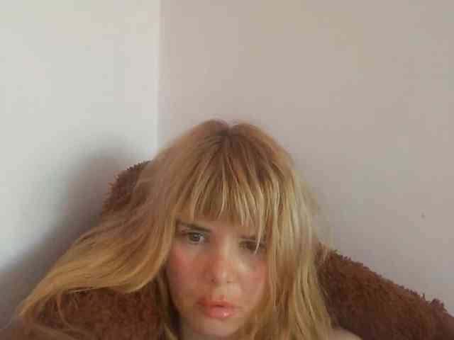 ElenaPleasure webcam