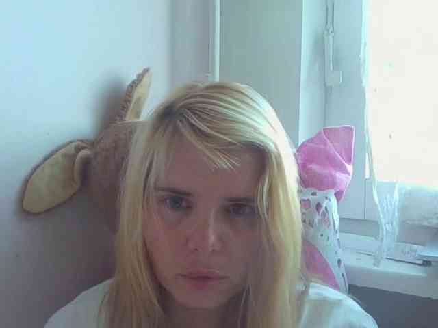 Model: ElenaPleasure