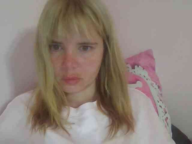 ElenaPleasure webcam
