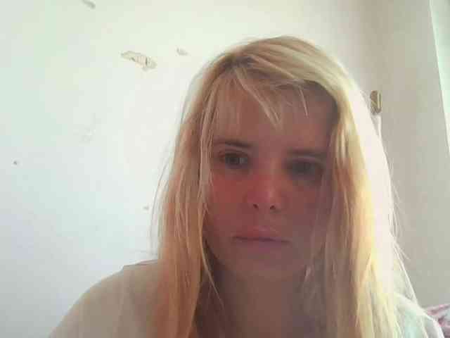 Model: ElenaPleasure