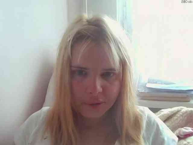 ElenaPleasure webcam