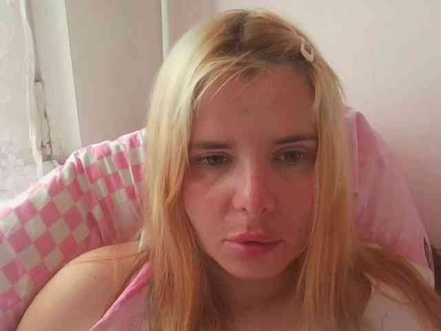 ElenaPleasure webcam