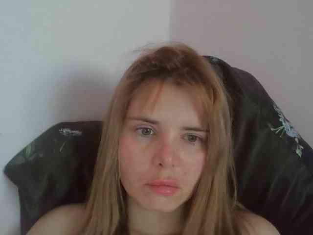 Model: ElenaPleasure