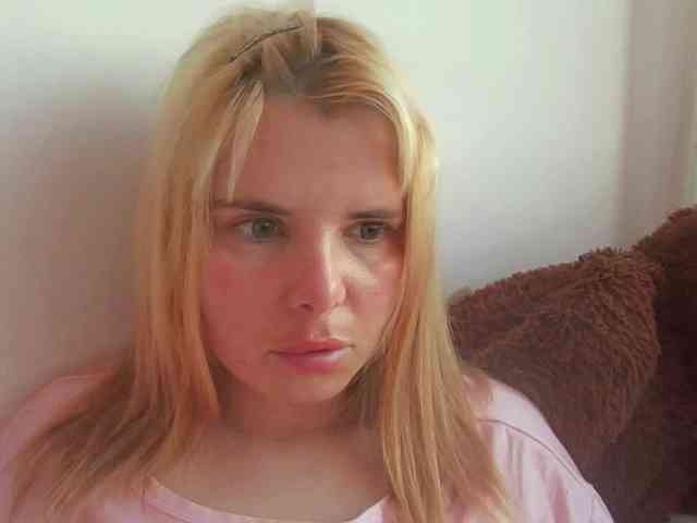 Model: ElenaPleasure