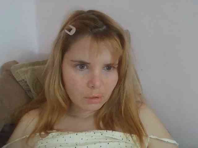 ElenaPleasure webcam