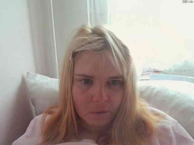 ElenaPleasure webcam