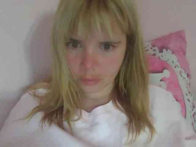 ElenaPleasure webcam