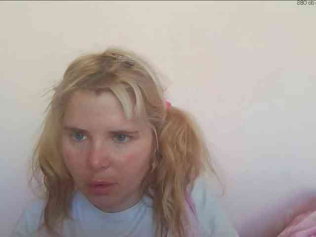 Model: ElenaPleasure