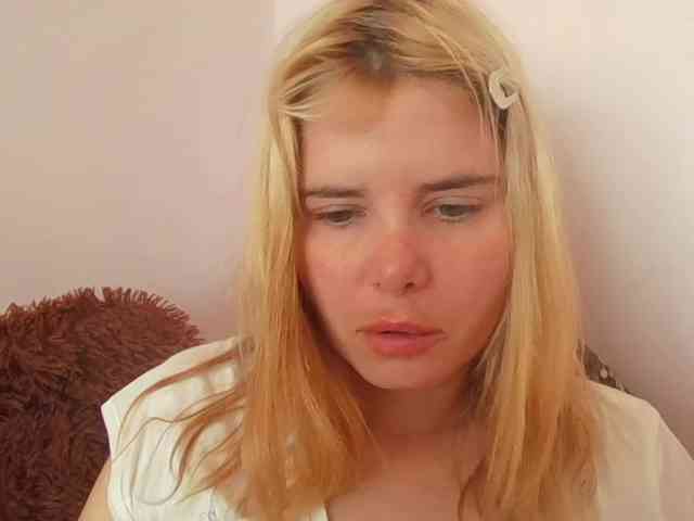 ElenaPleasure webcam