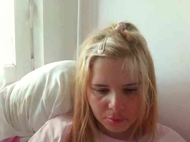 ElenaPleasure webcam