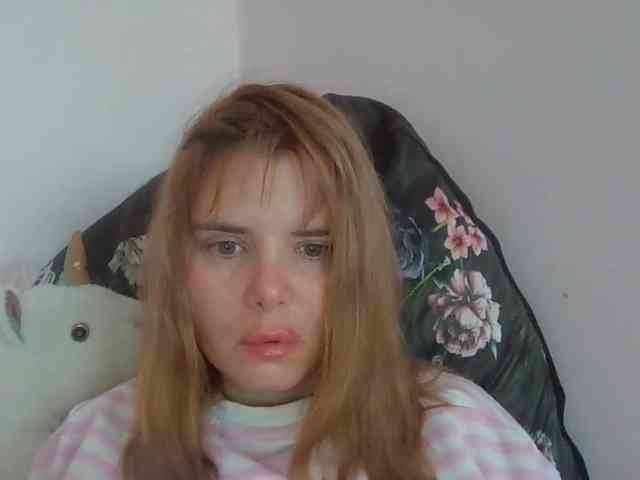 ElenaPleasure webcam