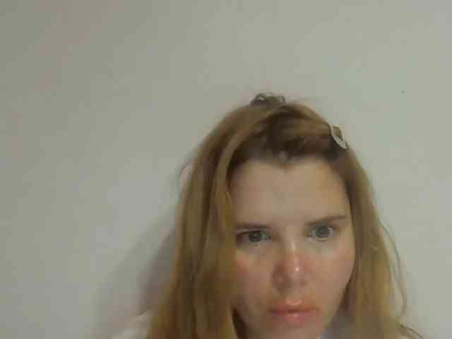 Model: ElenaPleasure